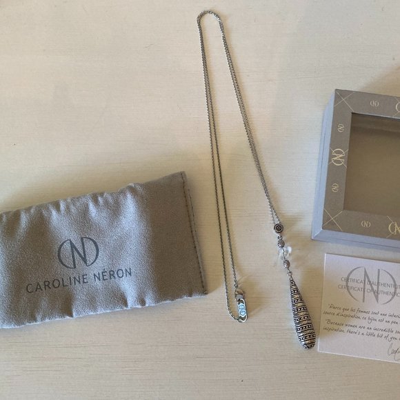 Caroline Néron Necklace in Box - Picture 4 of 8